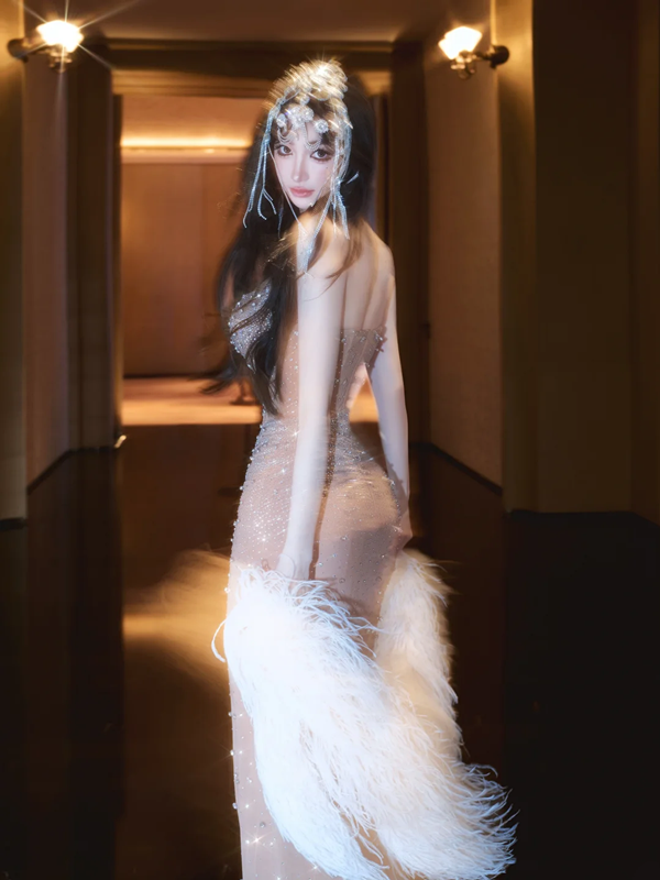 Champagne Strapless Crystal-Embellished Waist-Cinched Sexy Bodycon Floor-Length Prom Dress R7111