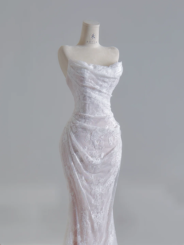White strapless, fitted waist, lace fishtail skirt, sexy ball gown, bridal dress R8138