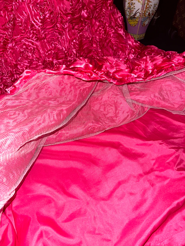 Pink strapless fitted waist slim-fitting pleated fishtail long ball gown R7030