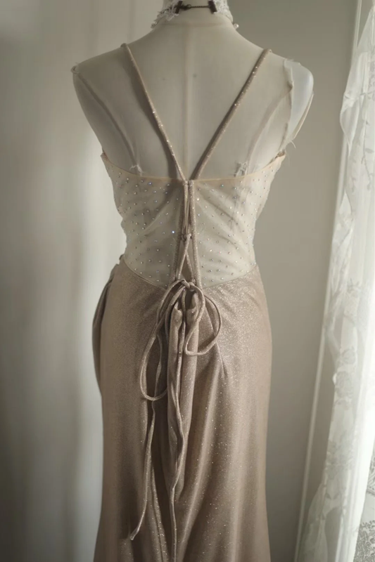 Champagne-colored halter-neck fishtail top, fitted long ball gown R6752
