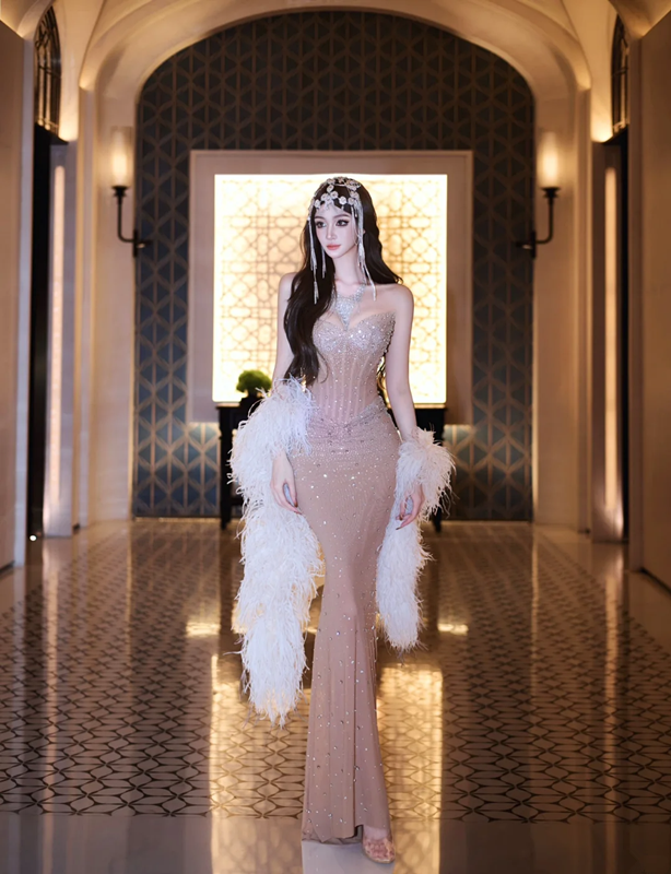 Champagne Strapless Crystal-Embellished Waist-Cinched Sexy Bodycon Floor-Length Prom Dress R7111