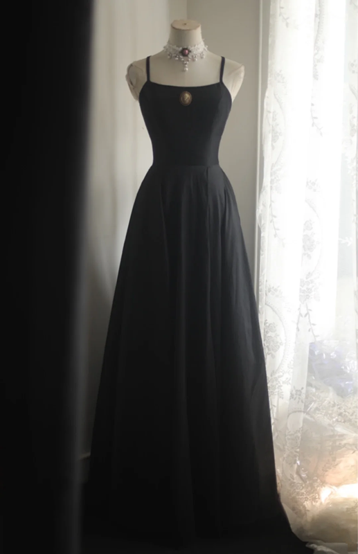 Black halter-neck fitted long ball gown R6791