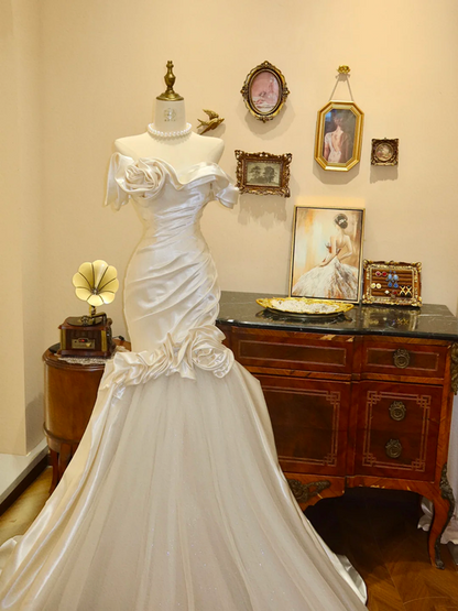 White off-the-shoulder fitted bodice mermaid long wedding dress R6592