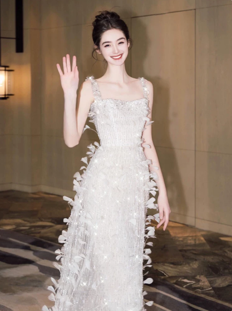 Elegant White Feather A-Line Spaghetti Straps Corset Maxi Prom Dress Evening Dress RS409