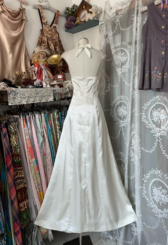 White halter neck satin waist slim fit A-line temperament sexy long skirt ball gown R6194