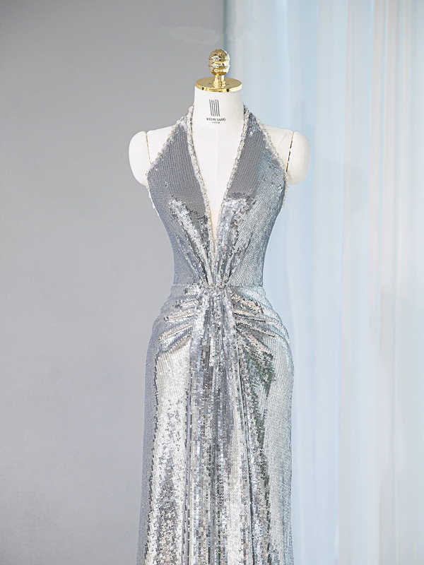 Silver halter-neck, fitted long ball gown/bridal dress R9029