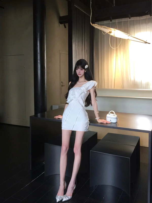 White one-shoulder design, slim waist, A-line short skirt, homecoming dress R5062