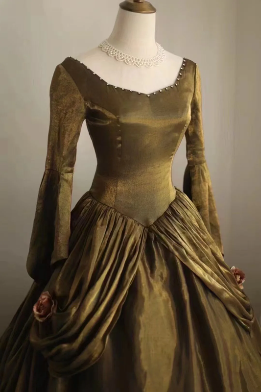 Gold square neckline, retro-style, fitted waist, elegant princess-style long ball gown, bridal dress R6753