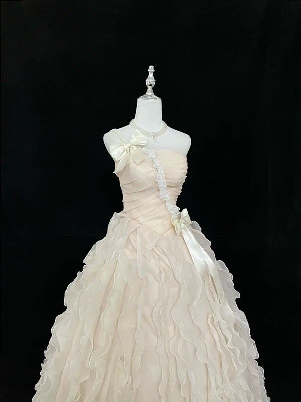 Light apricot strapless, fitted waist, full skirt, long ball gown, bridal dress R9059