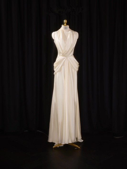 White halter-neck, fitted waist, long ball gown/bridal dress R8909