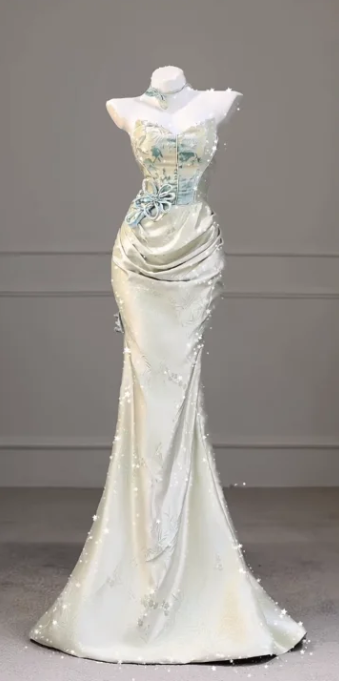 Light Champagne Strapless Waist-Cinched Slim-Fit Bodycon Long Ball Gown R7152