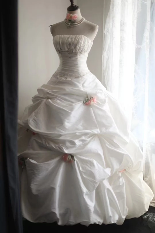 White strapless fitted waist slim-fitting pleated princess skirt ball gown, bridal gown R6754