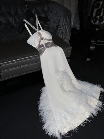 White halter-neck, fitted A-line long ball gown/bridal dress R8790