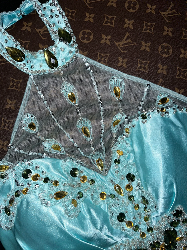 Lake blue halter neck fitted waist long ball gown R6872