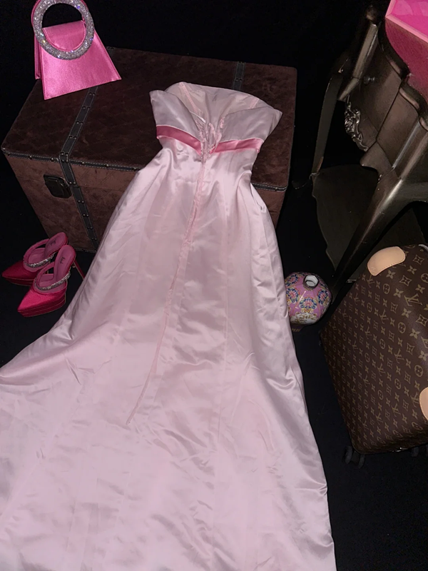 Light pink strapless fitted waist elegant long ball gown R7032