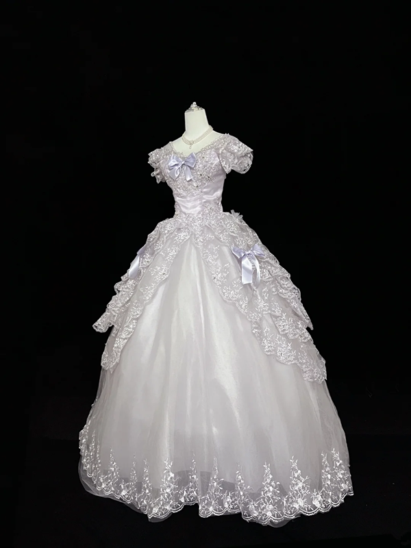 White fitted waist, full skirt, long ball gown, bridal dress R9060