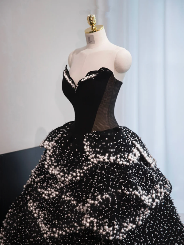 Black strapless, fitted waist, full skirt, long ball gown R8970