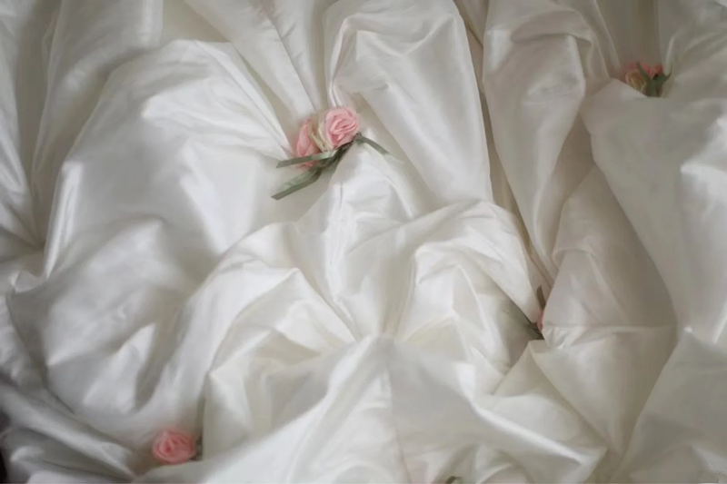 White strapless fitted waist slim-fitting pleated princess skirt ball gown, bridal gown R6754