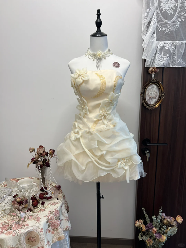Apricot tube top three-dimensional flower waist slimming fairy beautiful short skirt homecoming dress R4292