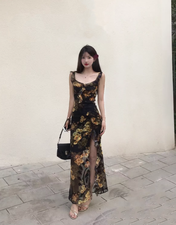 Retro ruffled floral suspender dress temperament waist beach dress R0788