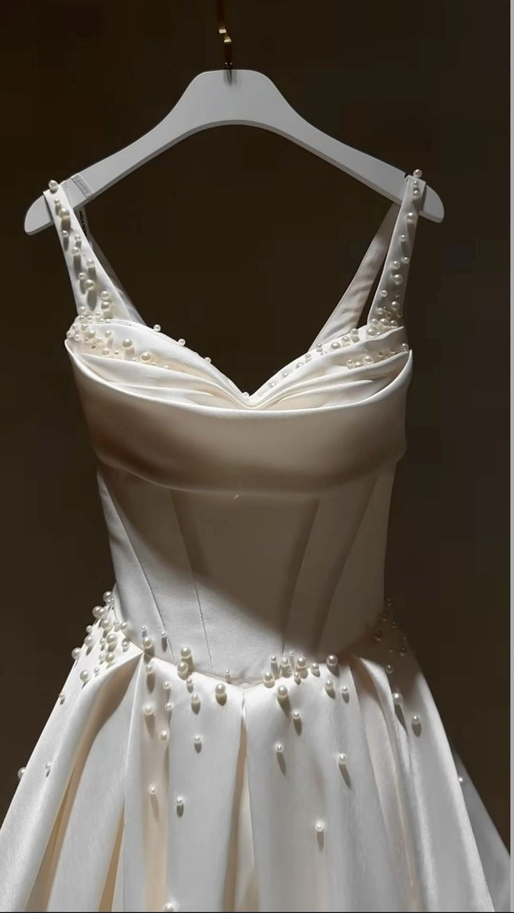 A-line wedding dress Elegant wedding gown Princess Bridal Gown        S6988