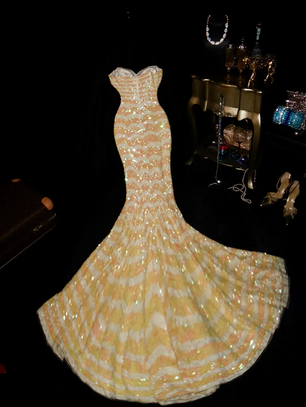 Yellow sequined halter-neck fitted mermaid long ball gown R6407