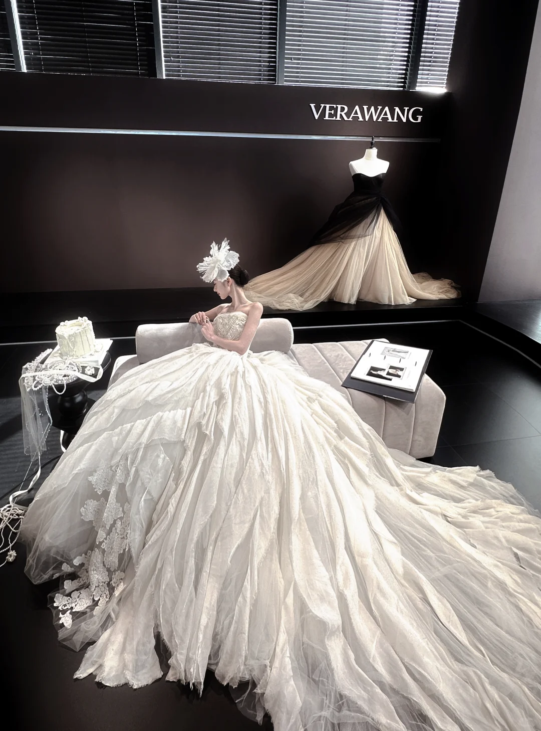 White retro tube top waist puffy skirt long dress bridal dress R6048