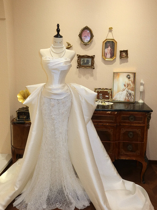 White strapless fitted waist elongated wedding dress R6567