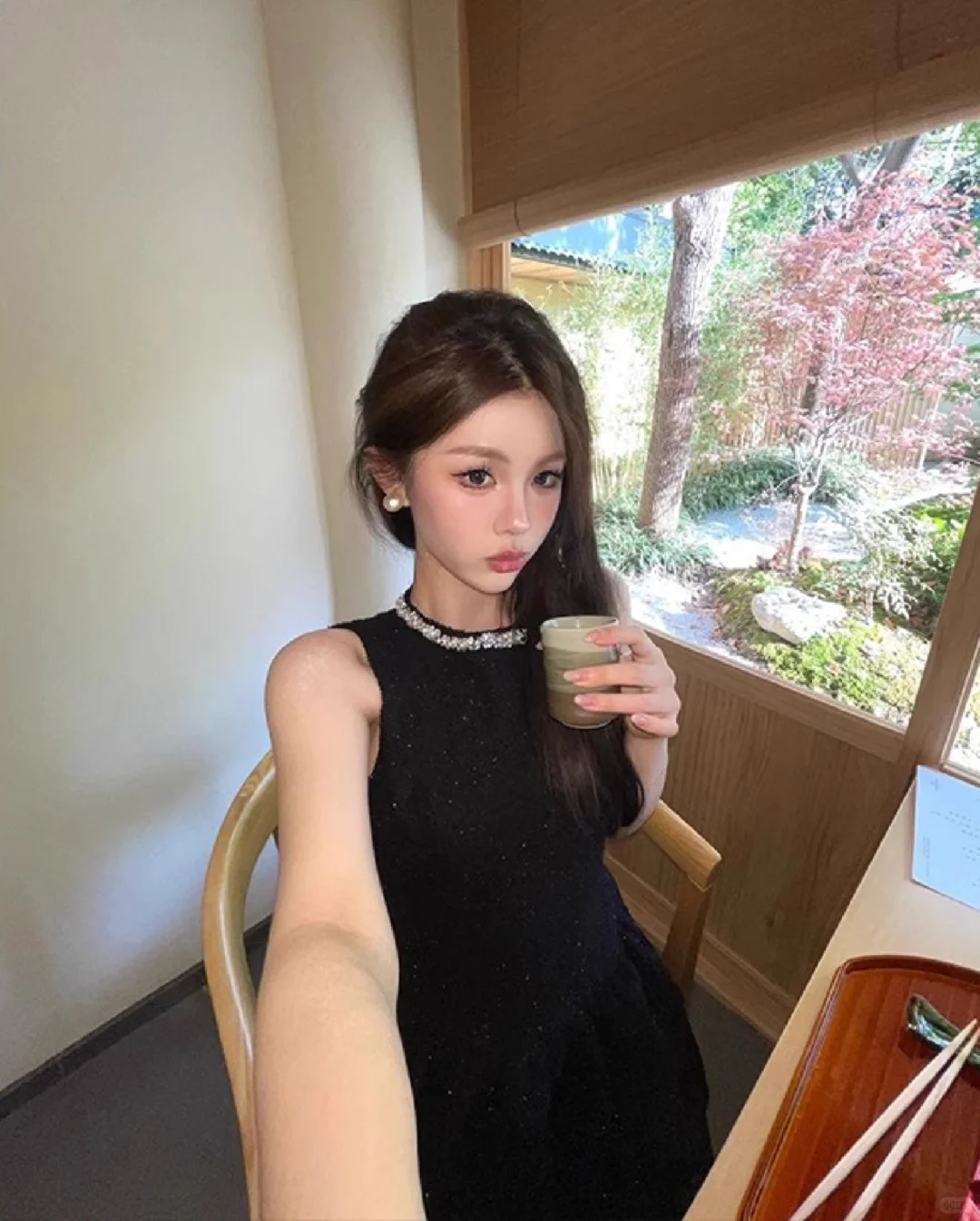 Black sleeveless slim waist A-line daughter feeling short skirt homecoming dress R4225