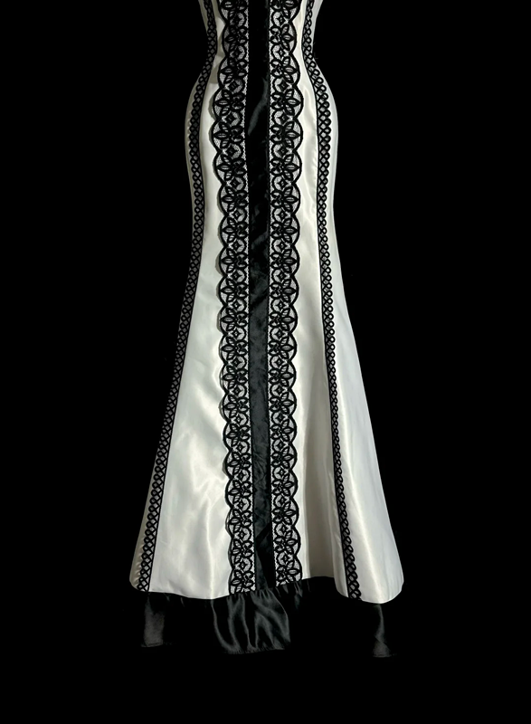 White halter-neck fitted sexy lace long ball gown R6647