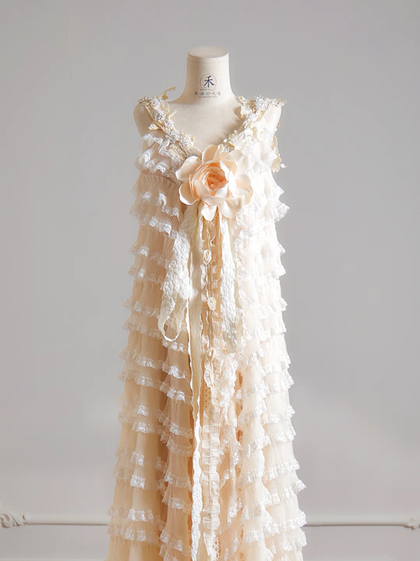 Light apricot halter-neck cake skirt long ball gown R8140
