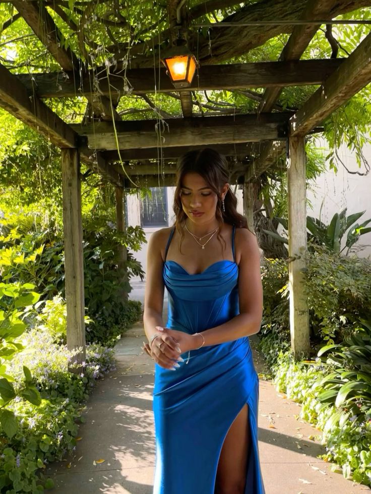 Royal Blue Long Evening Dress Sleeveless Sexy Formal Dress     S7035