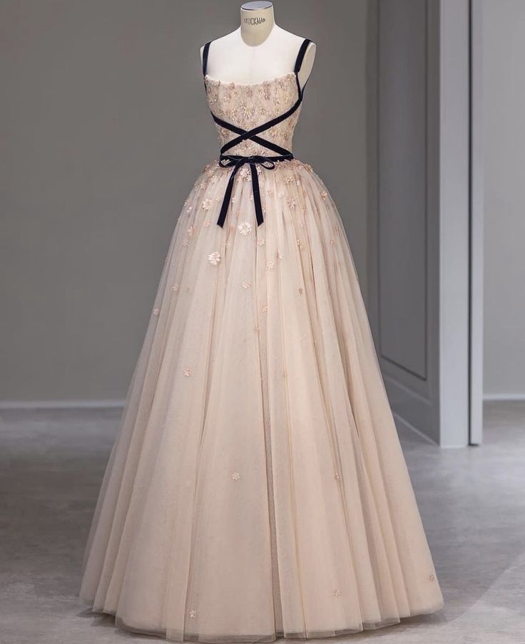 A line tulle long evening dress formal dress party prom dress      S6987