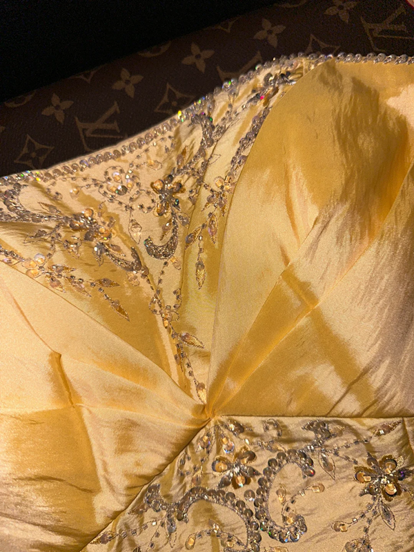 Gold strapless cinched waist ball gown R6966