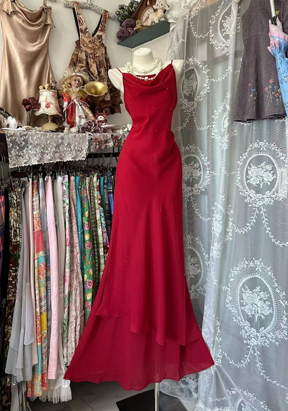Elegant Long Slim-Fitted Waist-Cinched Red Camisole Ball Gown R7405