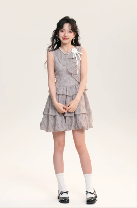 Elegant Coquette Gray Plaid Sleeveless Mini Dress With Tiered Skirt And Floral Accent R9302