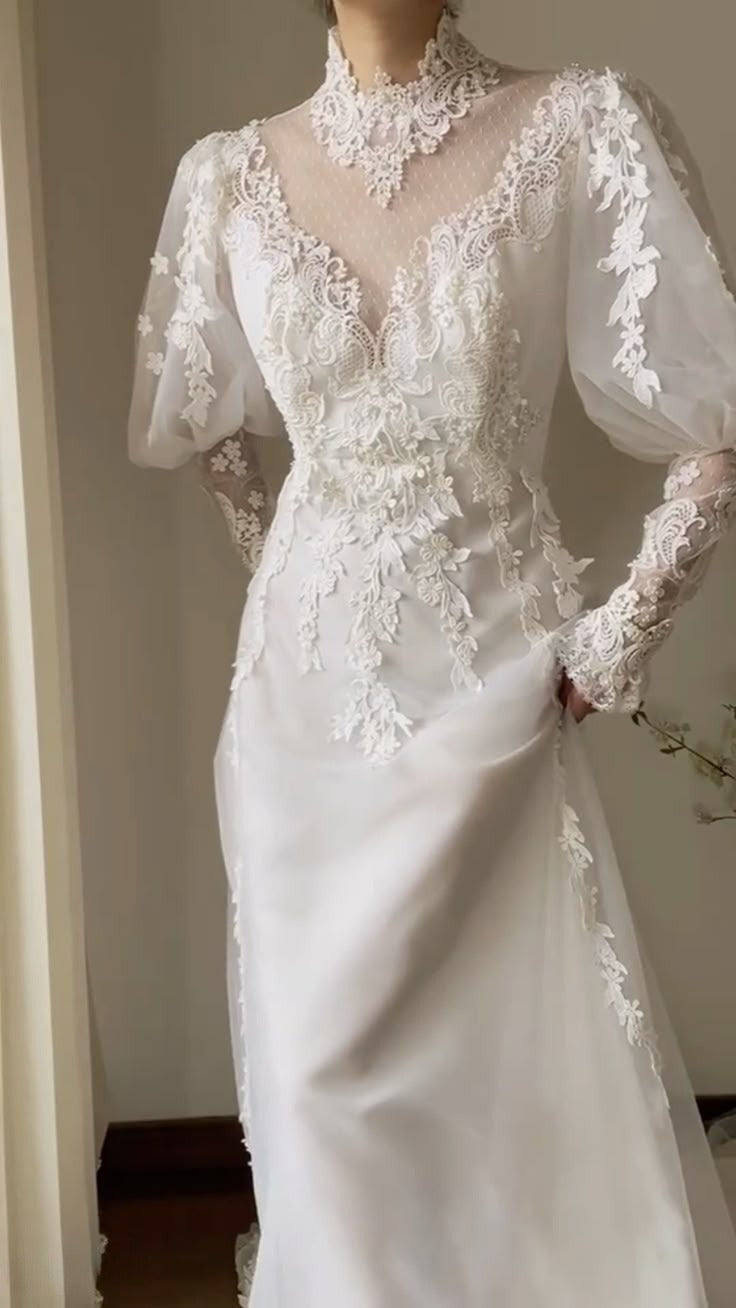 Lace High Neck Long Wedding Dress Modest Princess Bridal Gown      S7102