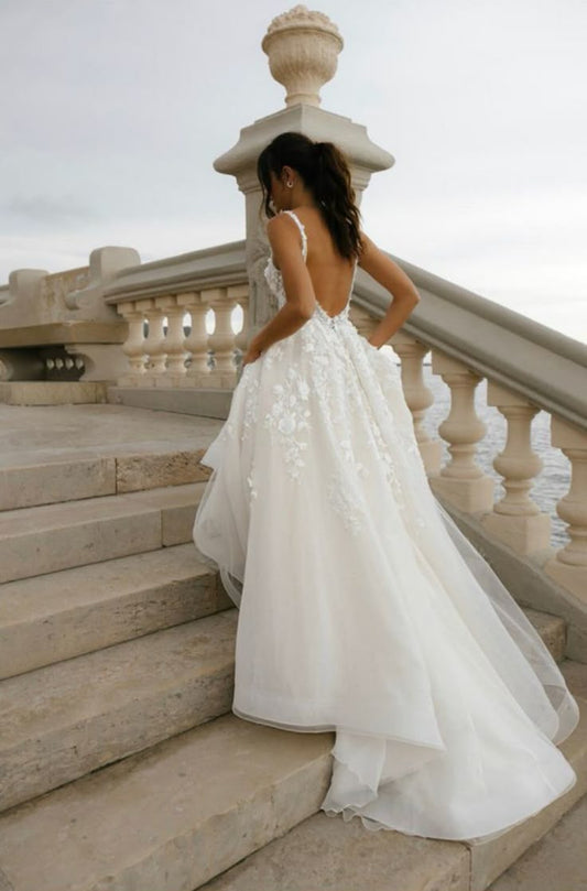 A line lace wedding dresses for women,long beach dresses,classy dresses       S7105