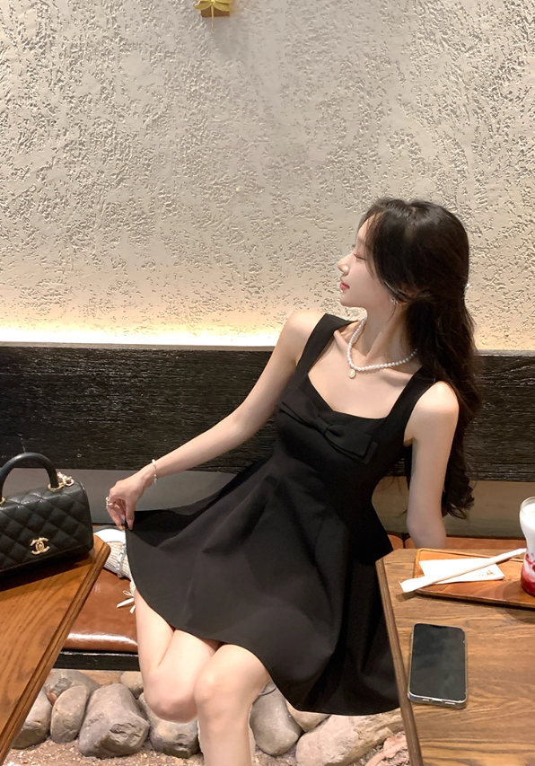 French Hepburn style square neck suspender little black dress new waist bow A-line dress R4415