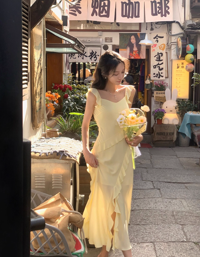 Beautiful yellow dress new model irregular ruffle unique beautiful temperament long skirt R4214