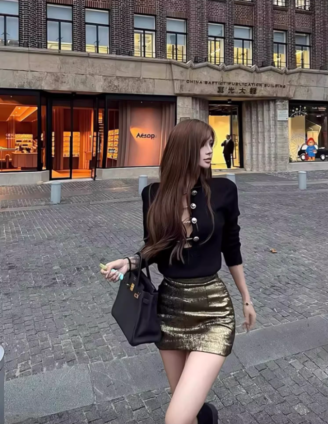 Sexy hot girl hollow chain button knitted top 2025 temperament lady hip skirt suit R1121