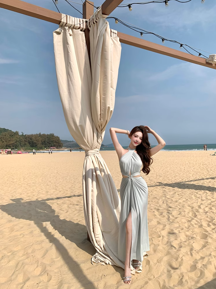 Blue V-neck hollow sleeveless halter dress waist banquet dress R0562