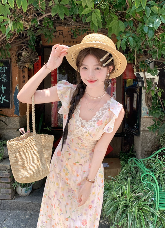 Lace V-neck floral suspender dress for women summer French retro temperament skirt R4782