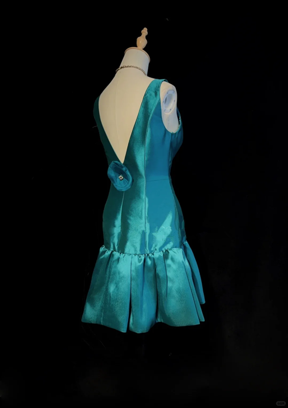 Lake blue deep V neckline waist slim fishtail skirt mid-length dress homecoming dress R4902