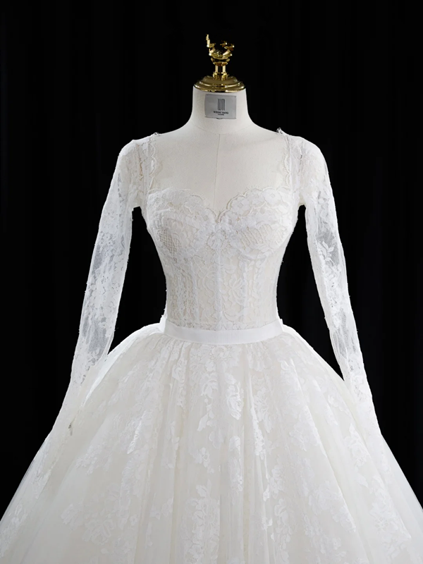 White square-neck, fitted waist, full skirt, long ball gown, bridal dress R8941