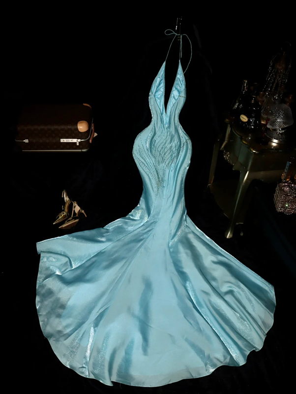 Light blue halter-neck fitted mermaid long ball gown R6994