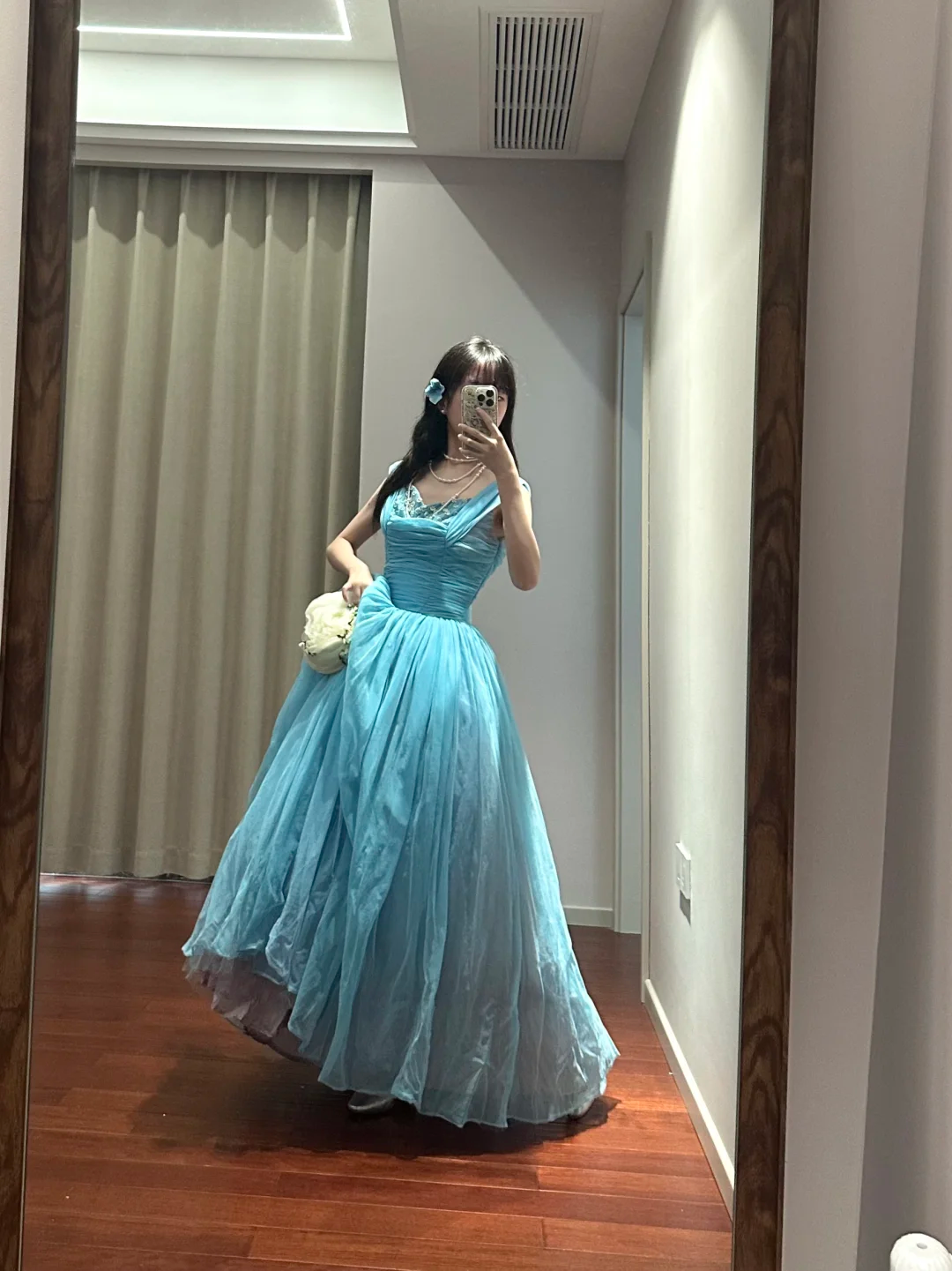 Lake blue halter-neck fitted waist puff skirt long ball gown R8852