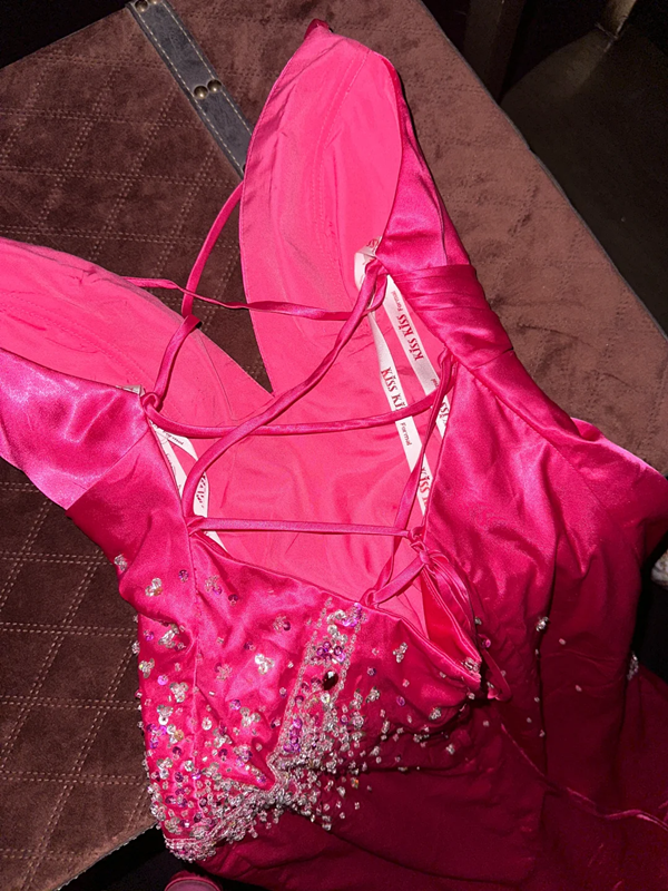 Pink halter neckline, fitted waist, sexy long ball gown R7033