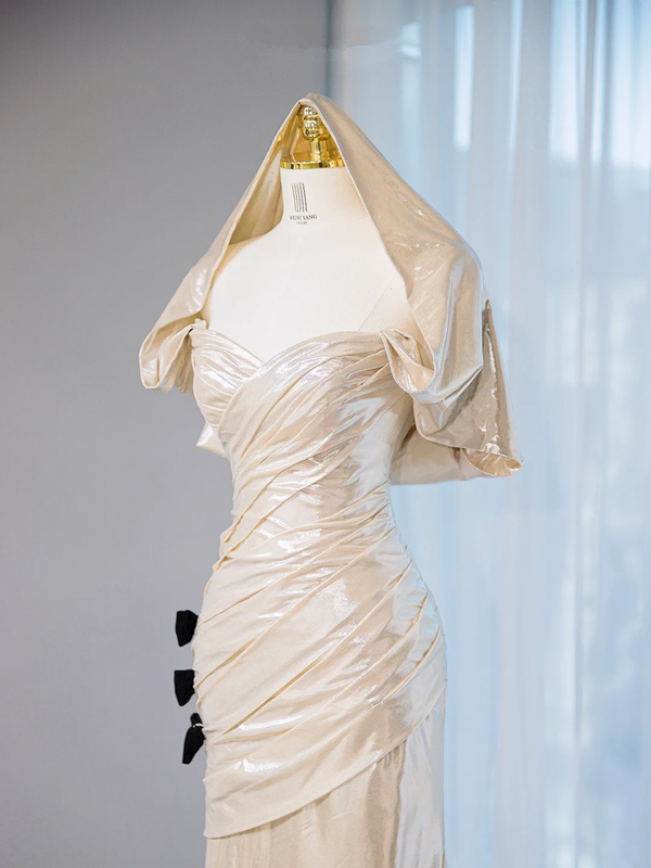 Light champagne-colored strapless, fitted, sexy long ball gown R9031