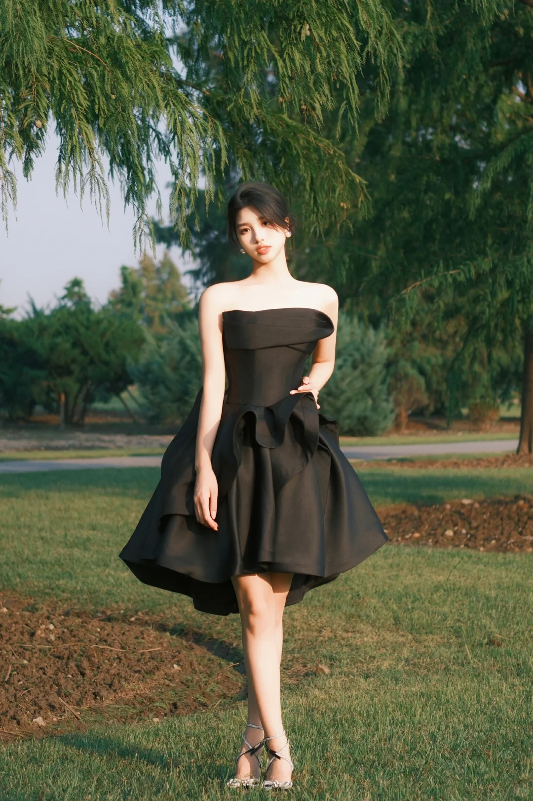 Black elegant satin waist slim fit simple skirt short skirt homecoming dress R4175